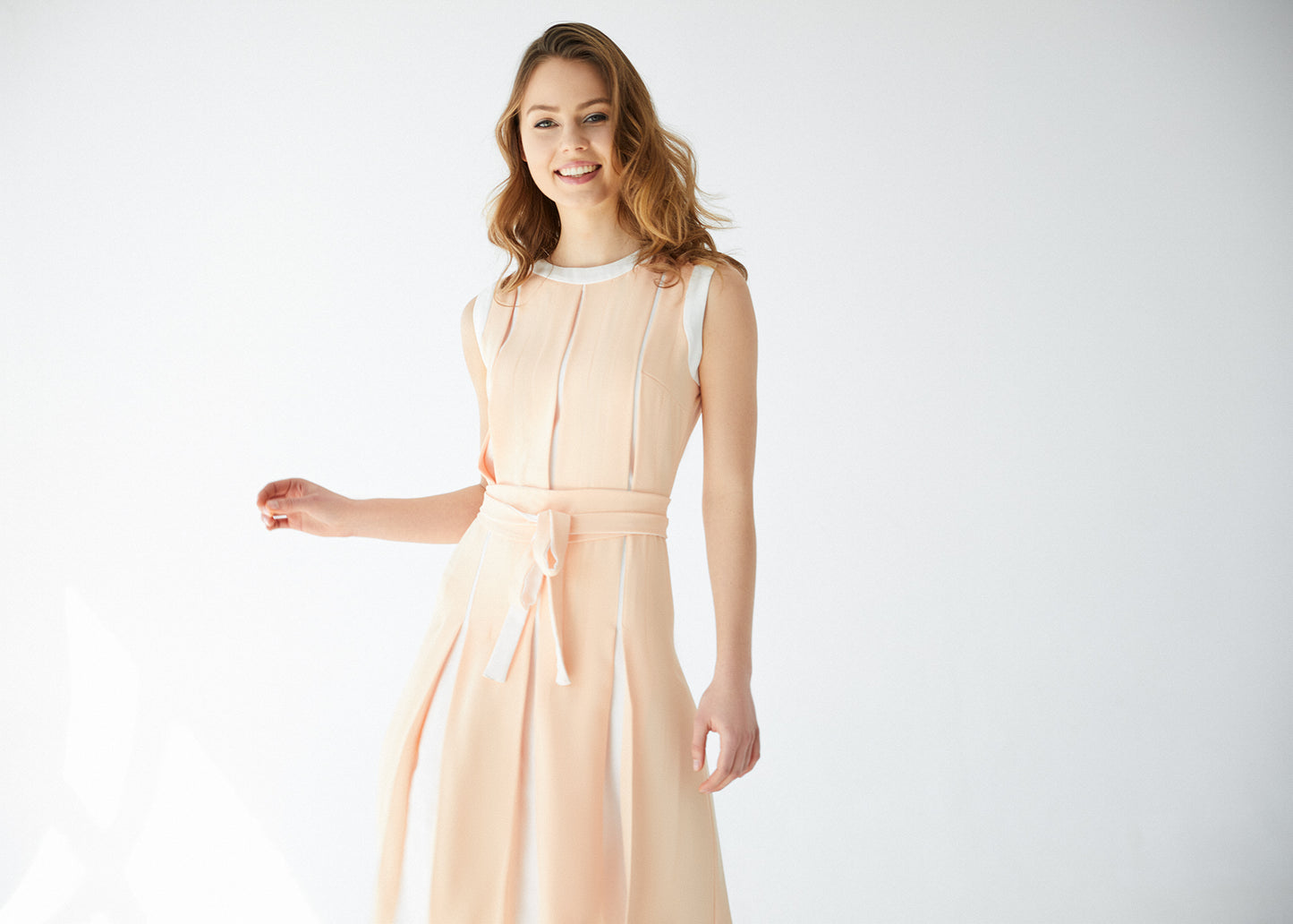 Pleated Dress with contrasting piping